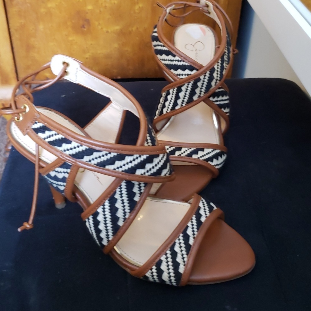 Jessica Simpson heels - Picture 2 of 4